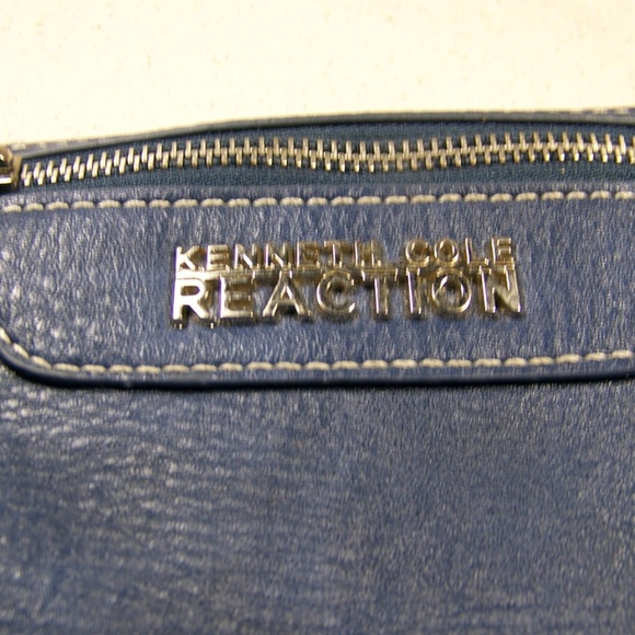Kenneth Cole Reaction Crossbody Wristlet Leather - Picture 3 of 6